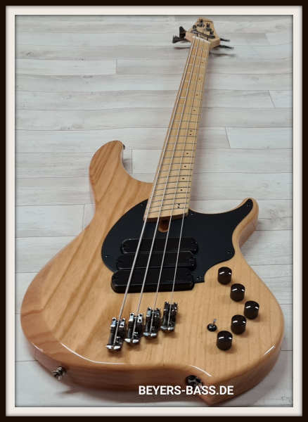 Dingwall Combustion CB3-NA4M 4-String, Natural Highgloss